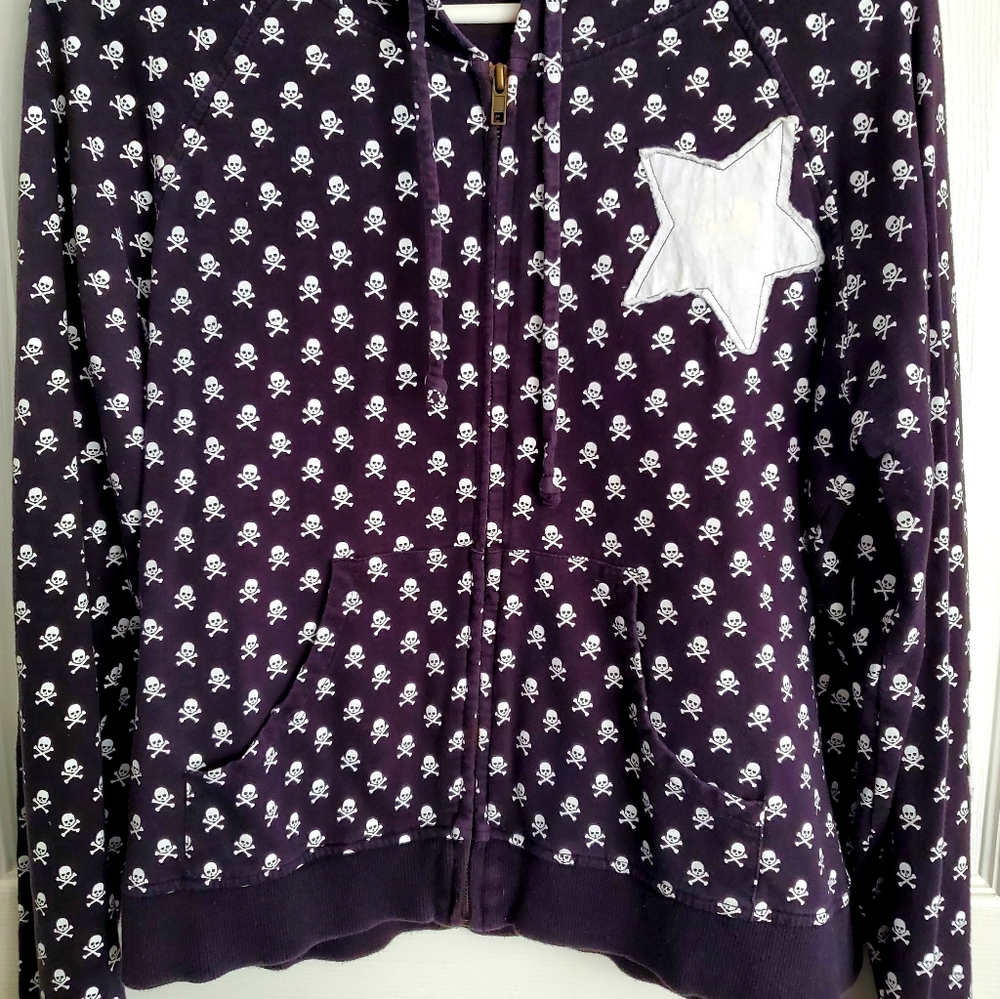 Very Good Used Condition Peachie Keen Black and White Skull Hoodie